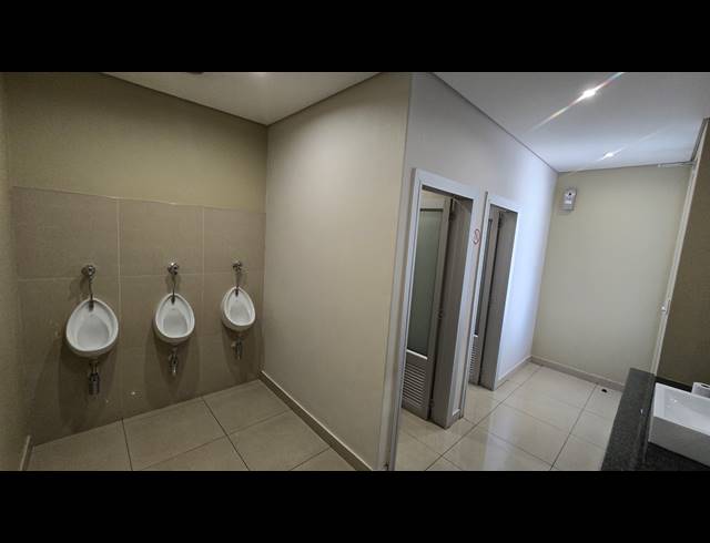 1,990M² OFFICE FOR SALE IN BEDFORDVIEW
